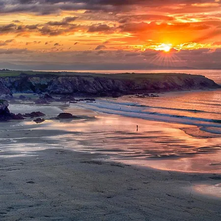 Couette-café Casa Peleyon 3*