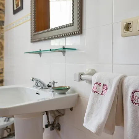 Casa Peleyon 3* Castropol