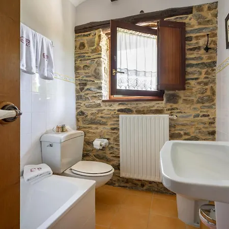 Casa Peleyón 3*