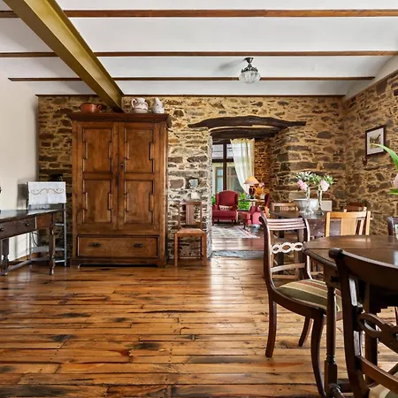 Casa Peleyon Couette-café 3*