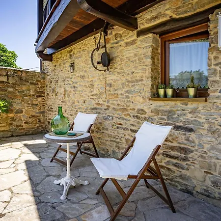 Casa Peleyon 3* Castropol