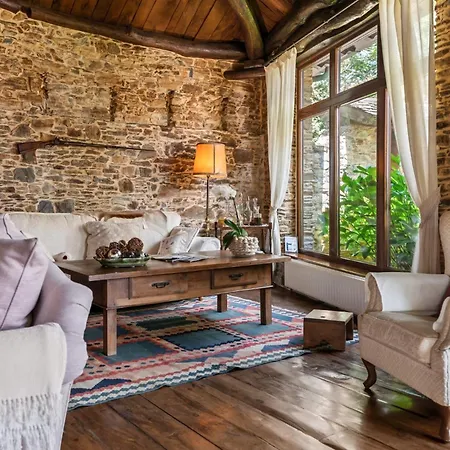 Casa Peleyon Castropol