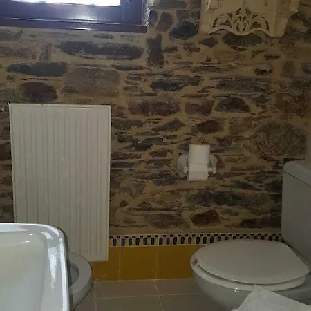 Casa Peleyon Oda ve Kahvaltı 3*