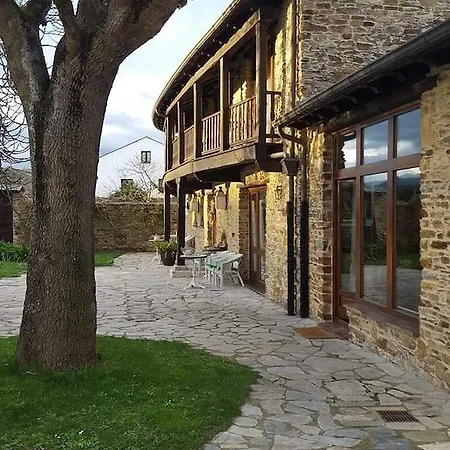 Bed & Breakfast Casa Peleyon Castropol